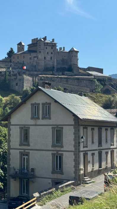 Vu sur la Villa Belle Fleur dans le Queyras