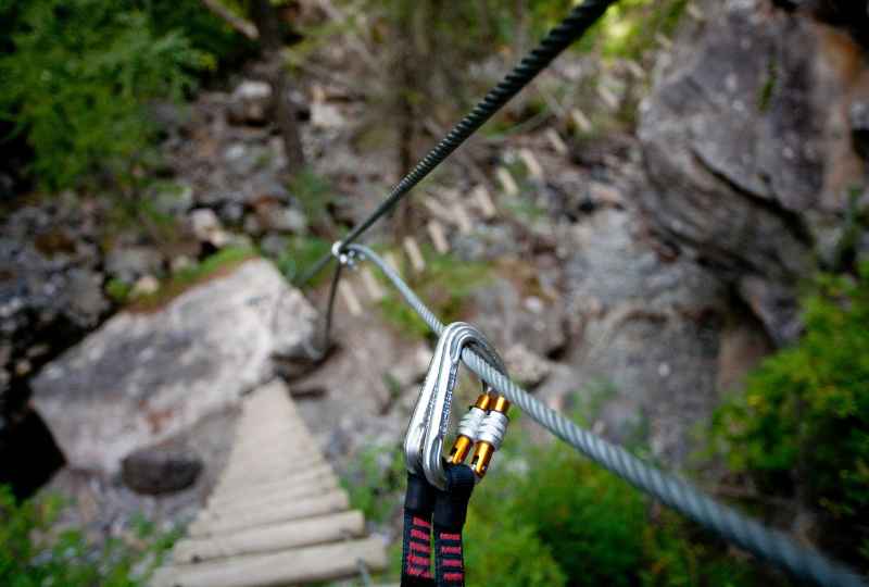 VIA FERRATA DANS LE QUEYRAS